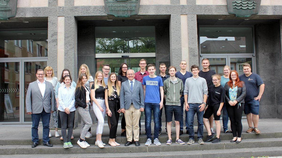 SBSZ-Schüler als Vertreter Oberfrankens beim Ferienseminar für die besten beruflichen Schüler*innen Bayerns