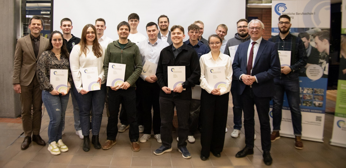 Auszeichnung der Jahrgangsbesten der Winterprüfung am SBSZ Bamberg